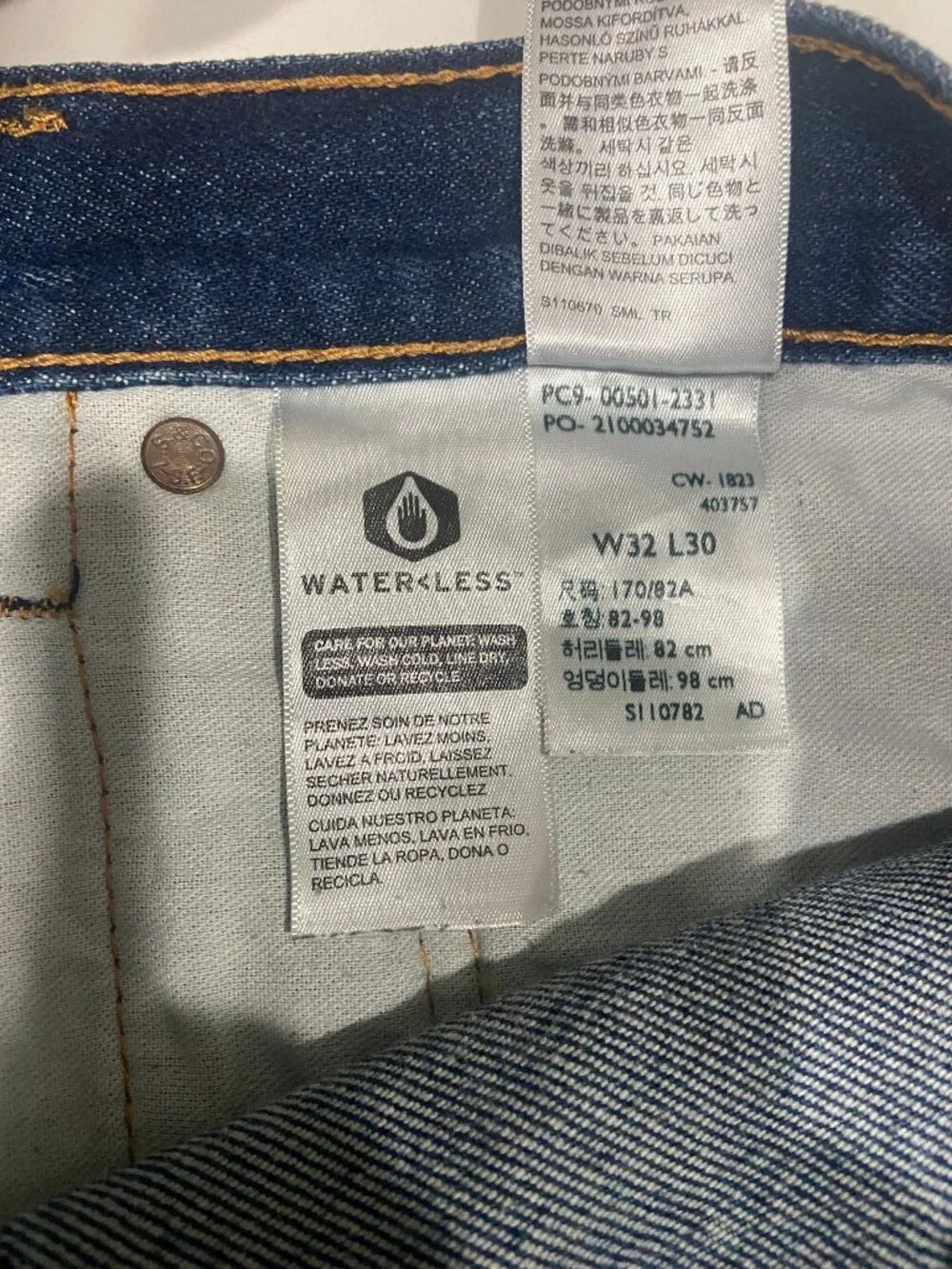Classic Levi’s Original Fit Jeans Men’s W32 L30 Medium Wash Straight Leg Denim